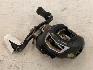 lot 113 image: Bass Pro Shops XPS JCL10HA Baitcast Reel