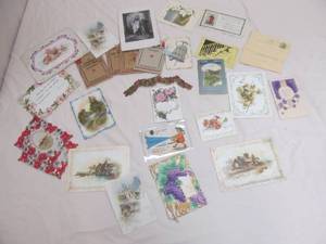 lot 10 image: vintage greeting cards