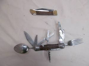 lot 21 image: knives