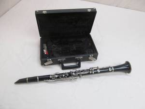 lot 34 image: vintage clarinet