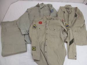 lot 46 image: vintage military clothes