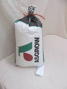 lot 50 image: corn