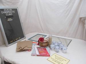 lot 56 image: decor
