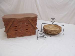 lot 61 image: picnic supplies