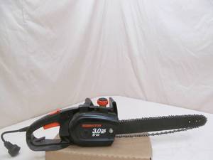 lot 94 image: chain saw