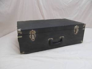 lot 96 image: vintage trunk