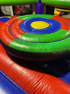 lot 1 image: Rock N Roll Joust Ring