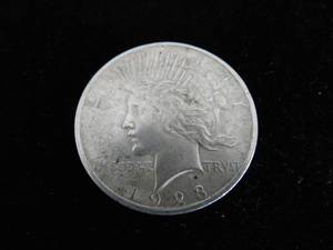 lot 5 image: 1923 Peace Dollar