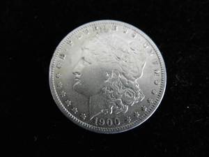 lot 9 image: 1900 Morgan Dollar
