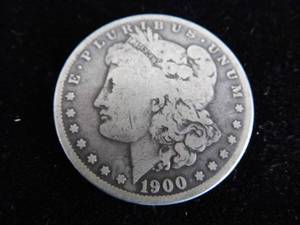 lot 17 image: 1900 Morgan Dollar