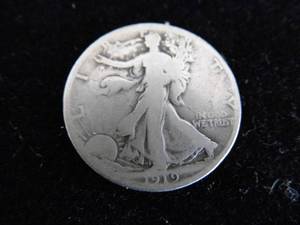 lot 25 image: 1919 Walking Liberty Half Dollar