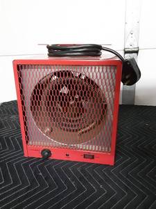 lot 5 image: 220 Volt Electric Forced Air Heater