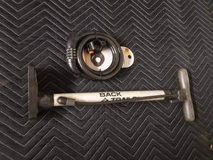 lot 8 image: NEW Combination Bike Lock & Tire Pump