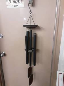 lot 49 image: 3 Ft. Tall Wind Chime Very Ornate & Musical.  Very Cool Great Sound Effects