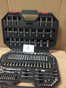 Husky 144-Position 14 in. and 38 in. Drive Mechanics Tool Set (125-Piece) in good condition