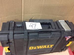 ToughSystem DS130 22 in. Tool Box missing latch