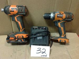 18-Volt Lithium-Ion Cordless DrillDriver and Impact Driver 2-Tool Combo Kit with 2.0 Ah Battery, Charger, and Bag used in good condition