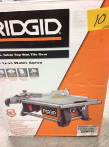 lot 10 image: 6.5 Amp Corded 7 in. Table Top Wet Tile Saw USED  in good condition