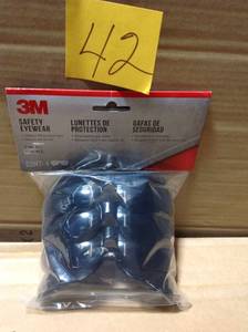 lot 42 image: 3M Gray Frame with Gray Scratch Resistant Lenses Outdoor Safety Eyewear Contractor Pack (4-Pack) not used