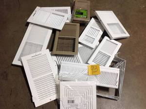 lot 93 image: MIX LOT OF Everbilt 4 in. x 10 in. Brown Floor Diffuser & WHITE  in good condition