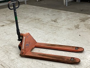lot 12 image: Raymond 5500# Pallet Jack