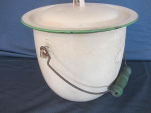 Enamel Chamber Pot
