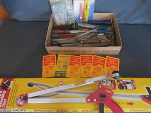 Shelf Grabber, Hammer, Scissors
