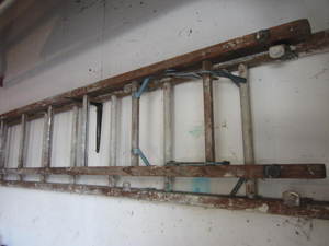 Wooden Extension Ladder