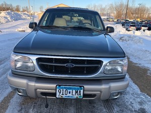 lot 5 image: 1999 Ford Explorer 4x4 No Reserve