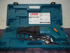 lot 29 image: Reciprocating Saw