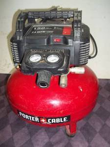 lot 252 image: Air Compressor