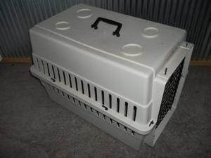 lot 294 image: Pet Carrier