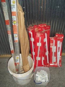 lot 295 image: Closet and Door Hardware