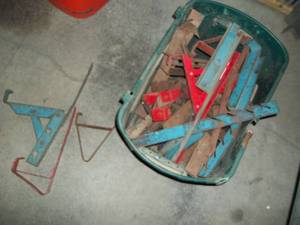 lot 308 image: Roof Jacks