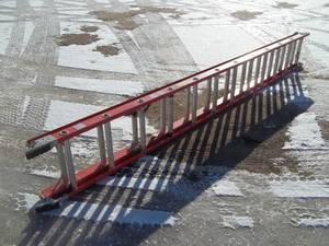 lot 344 image: 24 Extension Ladder