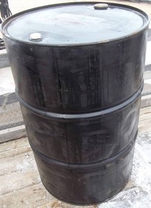 lot 280 image: Barrel of 75W-90 Gear Oil