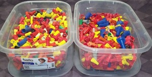 lot 60 image: Wire Nuts