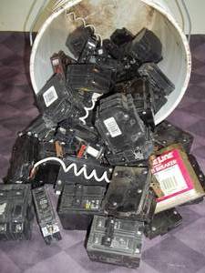 lot 76 image: Assorted Breakers