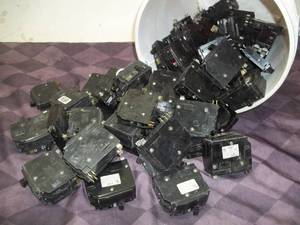 lot 80 image: Assorted Breakers