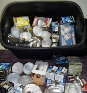 lot 98 image: Assorted Light Bulbs