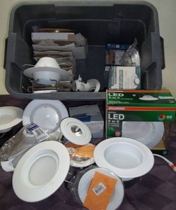 lot 105 image: Recessed Lighting