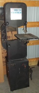 lot 2 image: Band Saw
