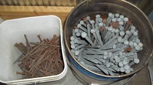 lot 189 image: Large Nails