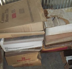 lot 197 image: Misc Tile