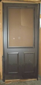 lot 216 image: Storm Door