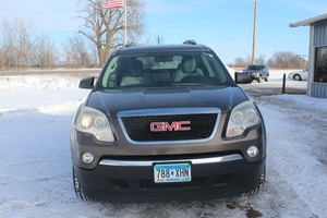 lot 4964 image: 2008 GMC Acadia SLE - 2 Owners -