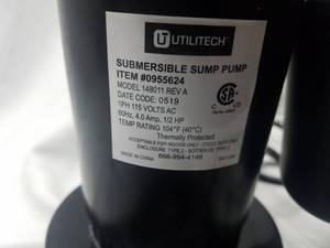 lot 43 image: Utilitech 0.5-HPAluminum Submersible Sump Pump