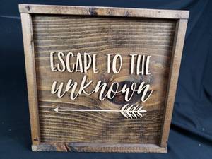 lot 58 image: Decorative Wood Crafts Inspirational Sign