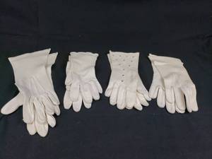 lot 73 image: 4 Pair of Ladies Formal Gloves