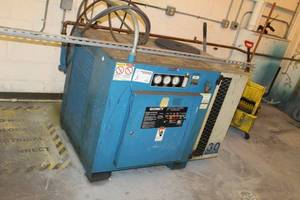 lot 5 image: Quincy Air Compressor 30 Auto-Dual Control with Modulation